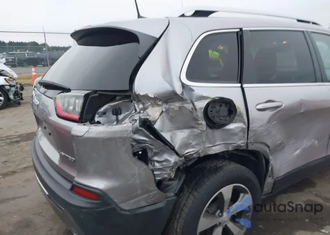 2019 Jeep Cherokee Limited 4X4 z USA, uszkodzony, nr VIN 1C4PJMDX8KD427402